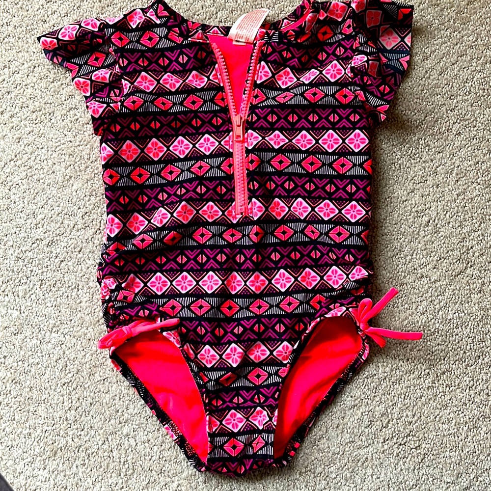 Girls one piece swimsuit size 6